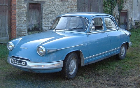 Panhard_PL17_1964_front